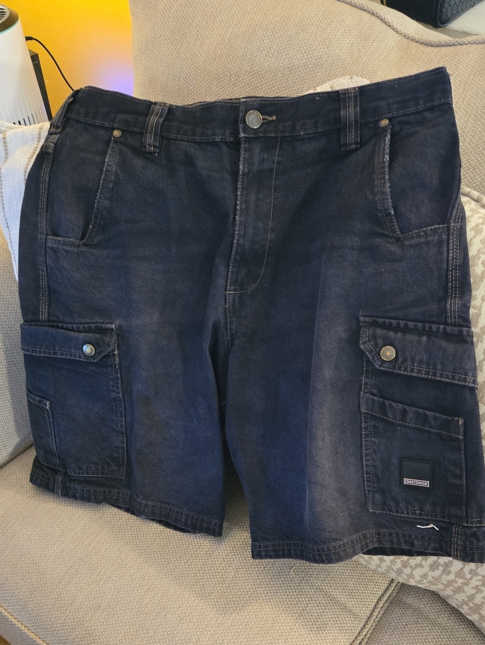 Craftsman Men's Black Cargo Shorts with Utility Pockets
